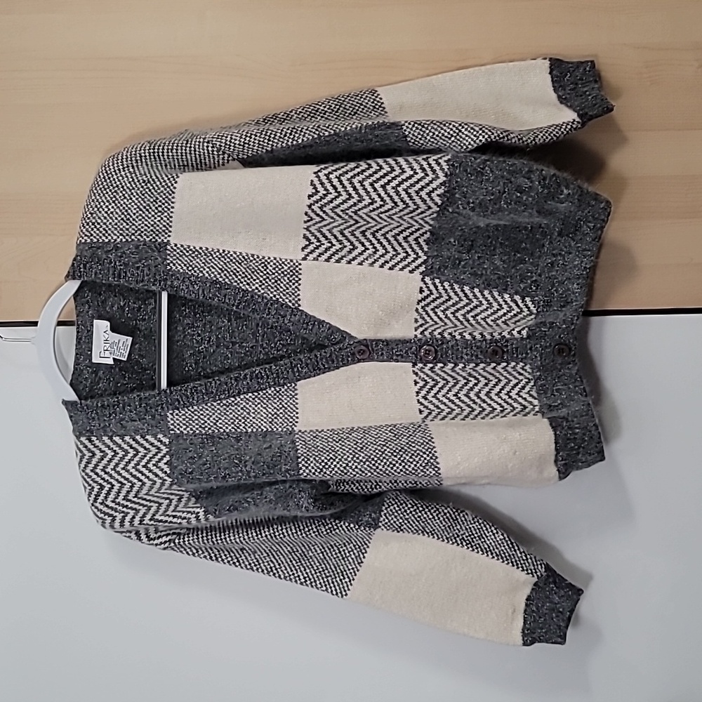 Vintage Erika Cardigan,  Gray and Cream, LG. EUC Silk, Nylon,  Angora,  Lambswoo